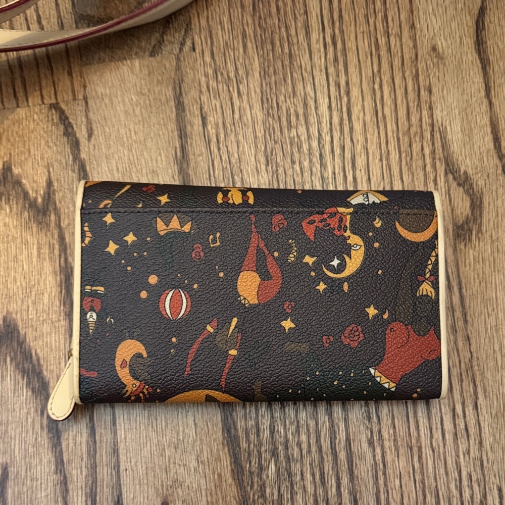 Piero Guidi Black and Red Graphic Wallet - Picture 4 of 5